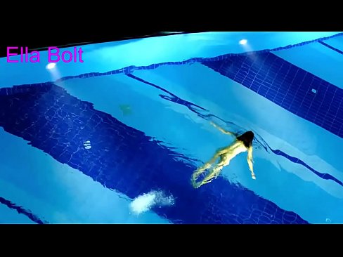 ❤️ Dili ko makahunong sa pagtan-aw, ang batan-ong blonde nasakpan nga naglangoy nga hubo sa ELLA BOLT resort pool Anal video sa pornograpiya ceb.pornhills-com.ru ❌